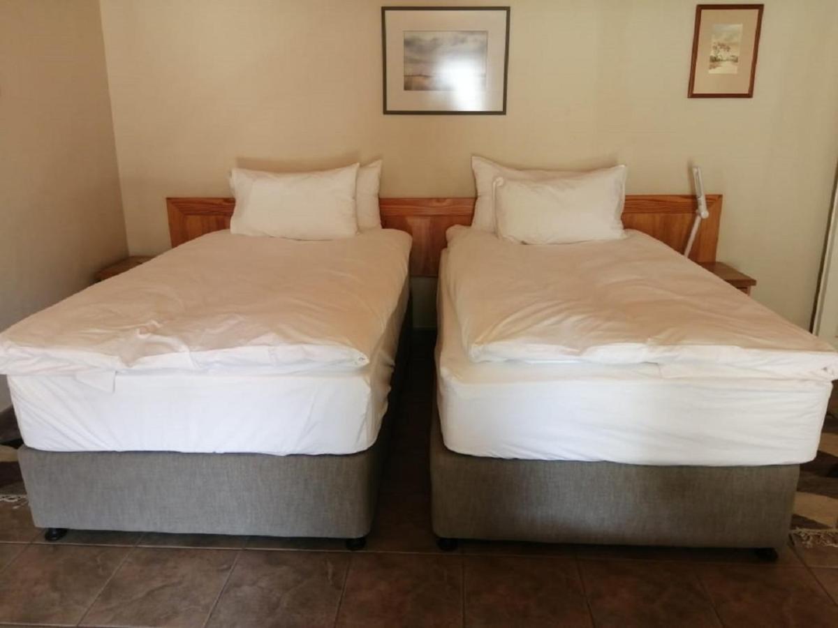 Hotel Pension Palmquell Klein Windhoek Dış mekan fotoğraf